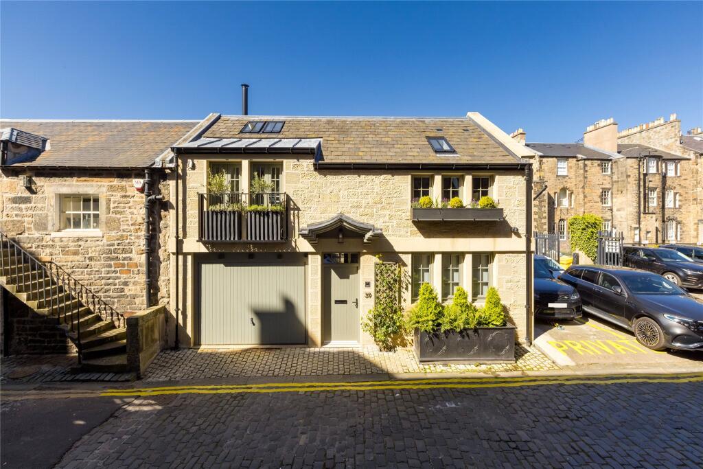 Main image of property: Hill Street North Lane, Edinburgh