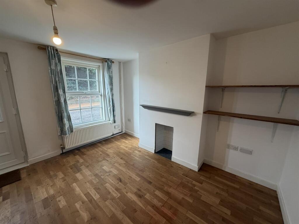House in Ipswich - View 2