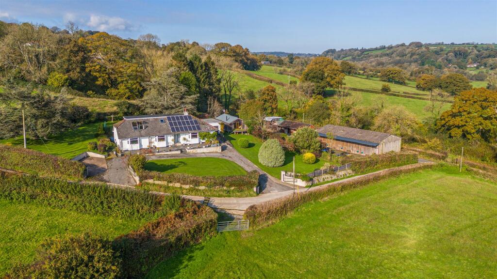 Main image of property: Chardstock, Axminster
