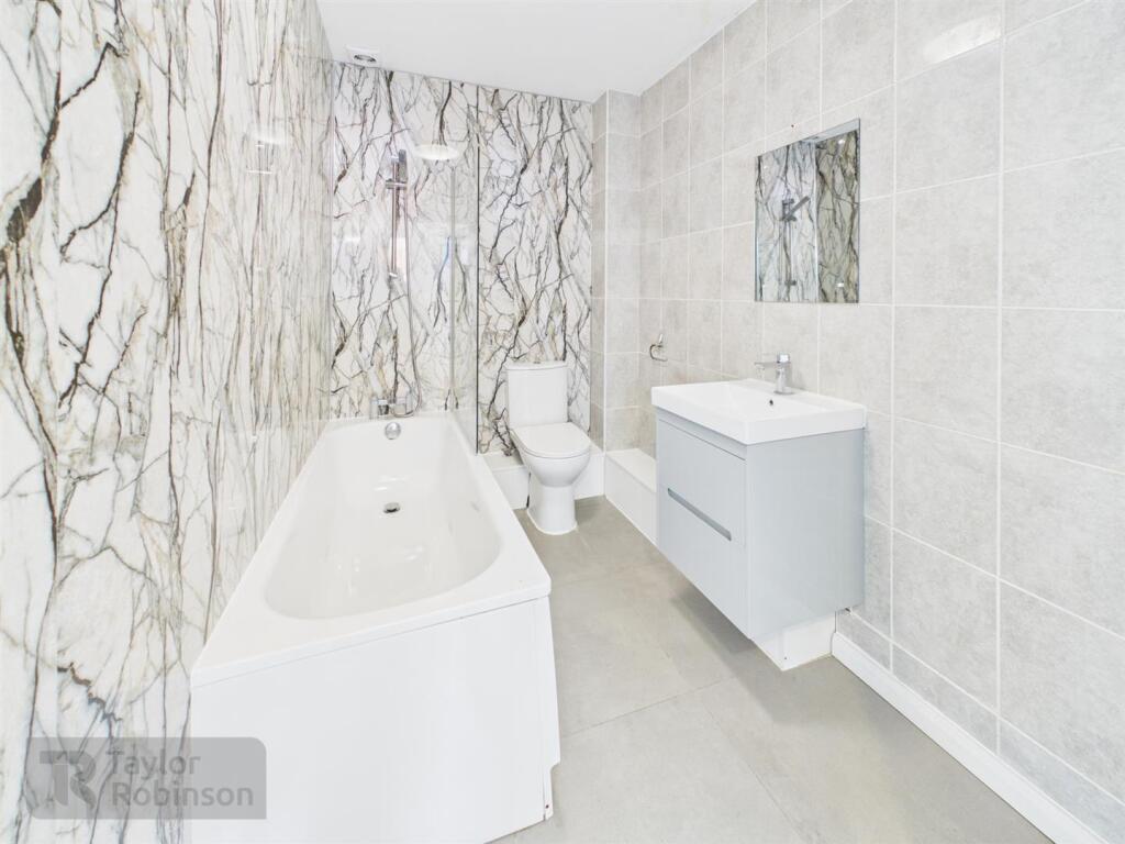 Apartment in Mole Valley, Dorking - View 5