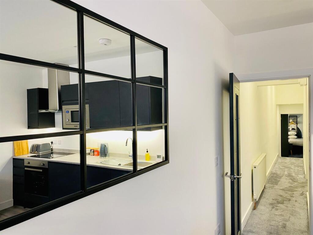 Apartment in Lancaster, Poulton-le-Sands, Morecambe - View 3