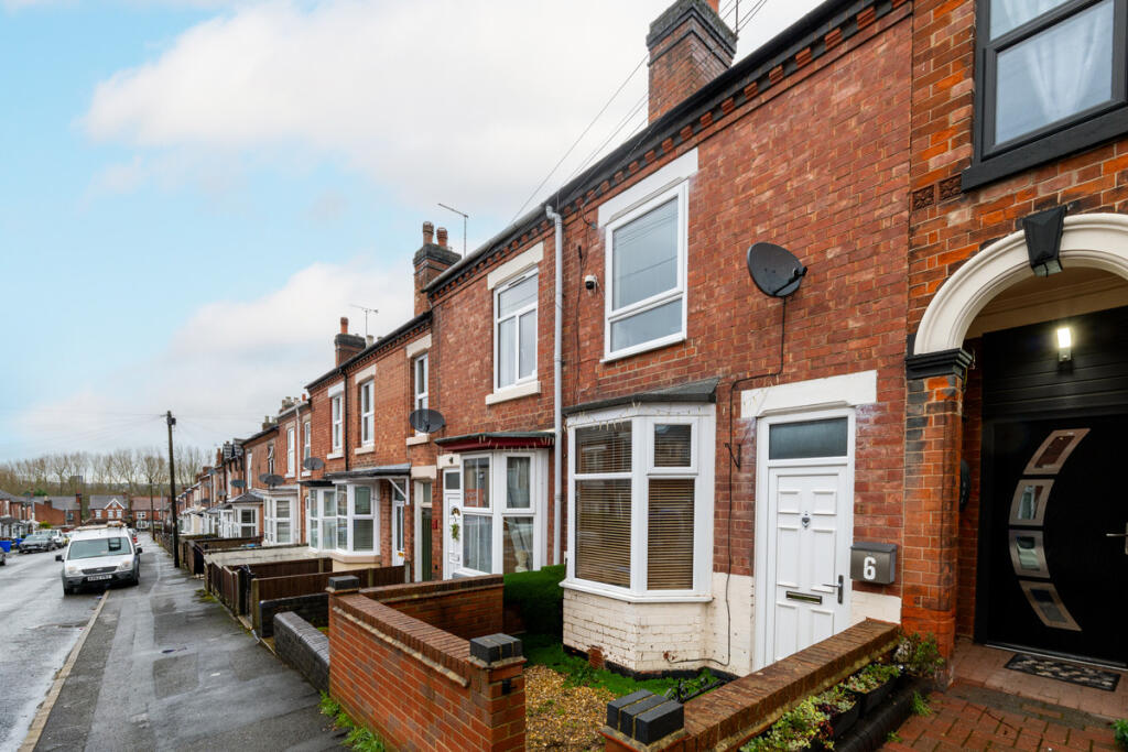 2-bed terraced on Frederick Street, Burton-on-Trent, DE15, £155,000