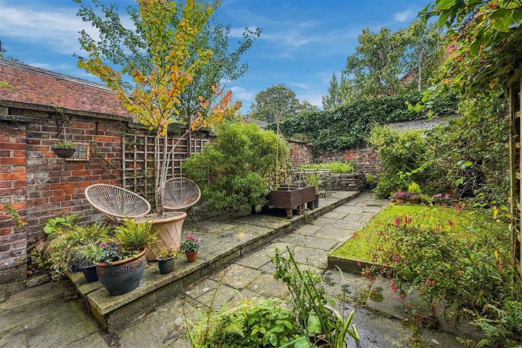 House in Macclesfield, Bollinbrook - View 4