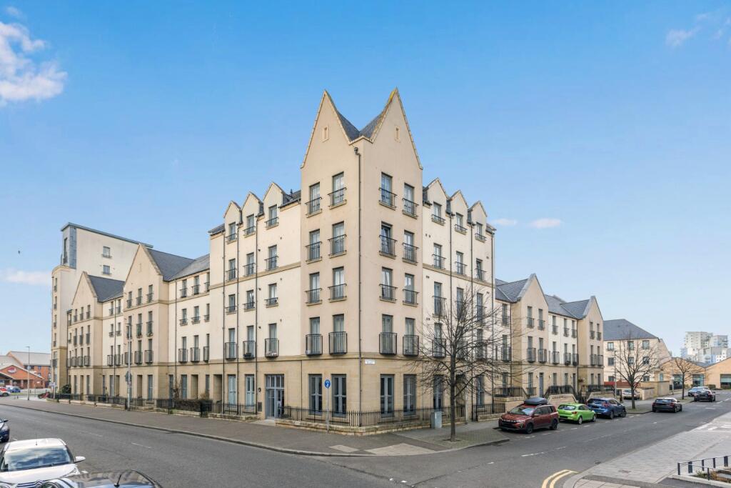 Main image of property: 19/3 Sandpiper Road, Newhaven, Edinburgh, EH6 4TR