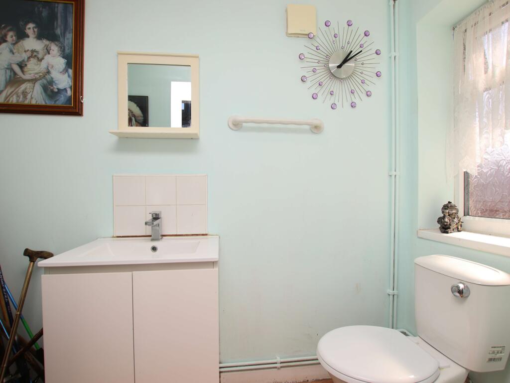 Moorland Crescent, Beddau, Pontypridd, CF38 2DN - View 6