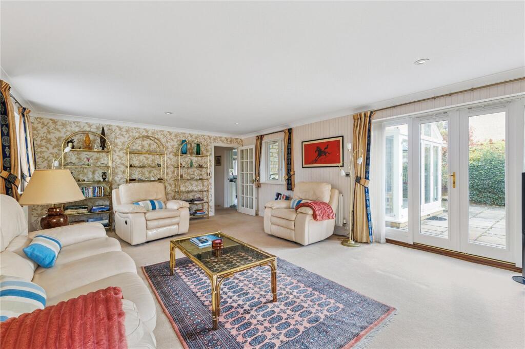 The Paddocks, Bourton-on-the-Water, Cheltenham, Gloucestershire, GL54 photo 4