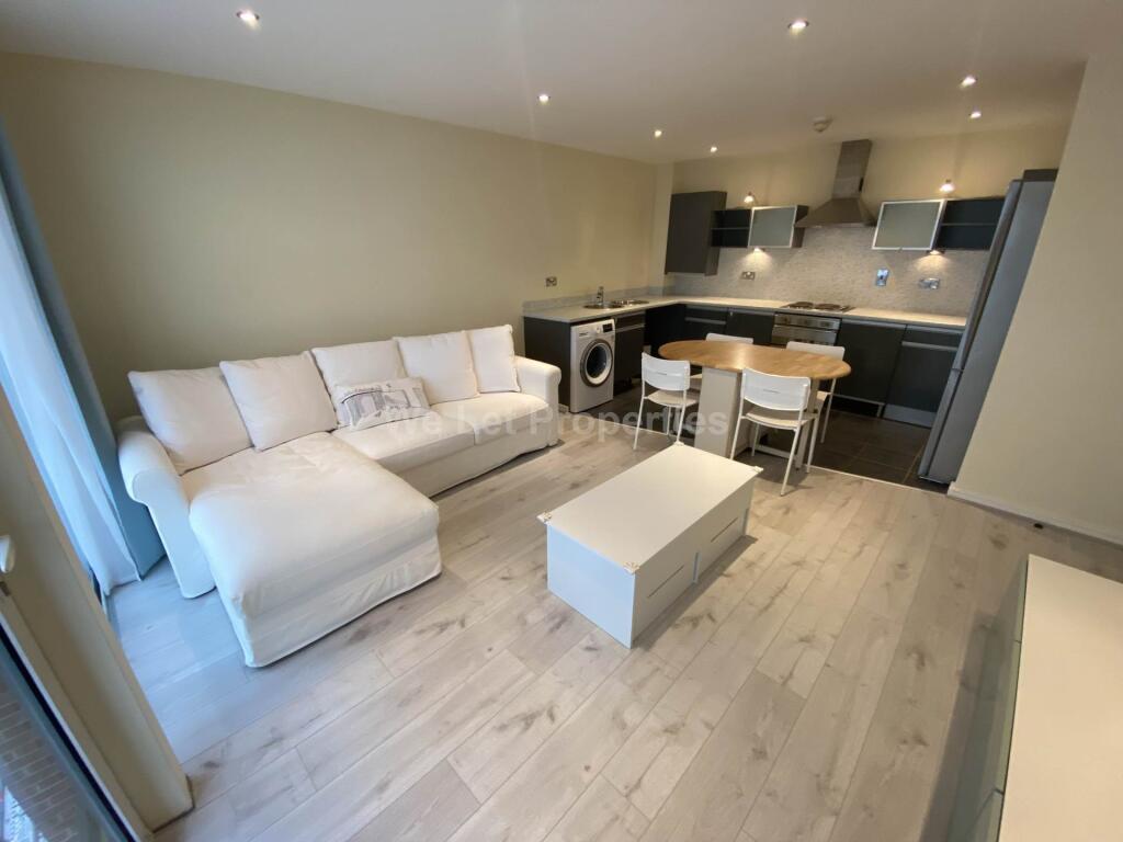 Main image of property: The Boatmans, City Road East