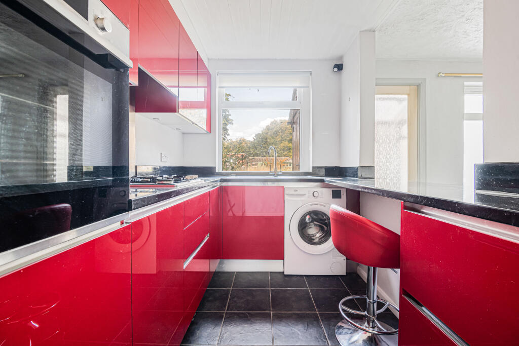 Tollgate Road, Colney Heath, St Albans, AL4 photo 4