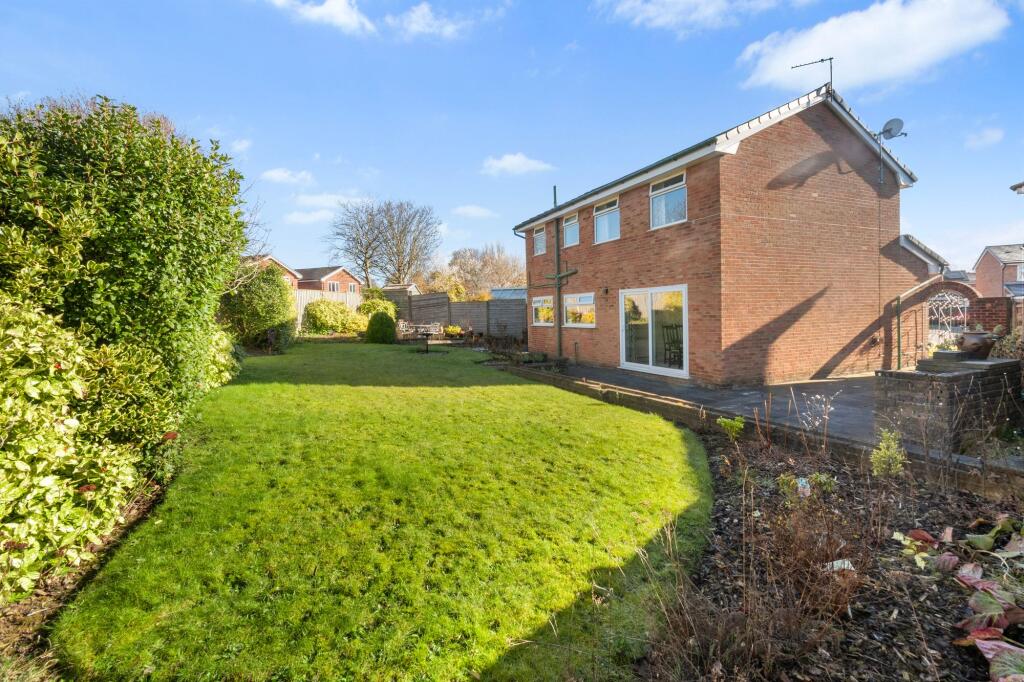 Cypress Close, Woolston, WA1 photo 2