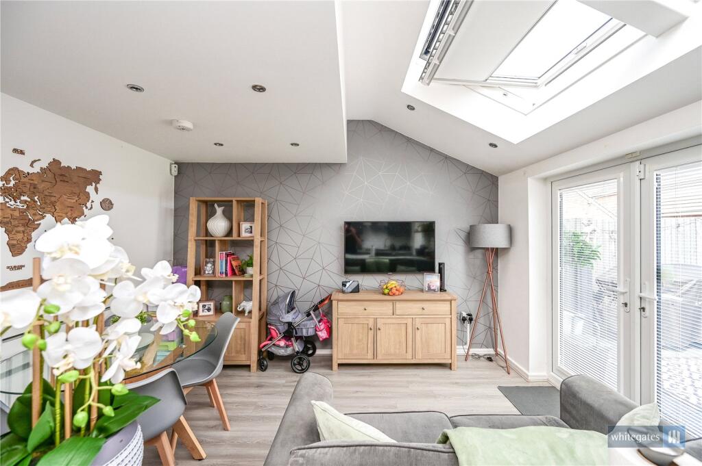 House in Knowsley, Liverpool City Region - View 5