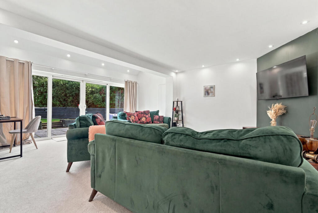 House in Stevenage - View 4