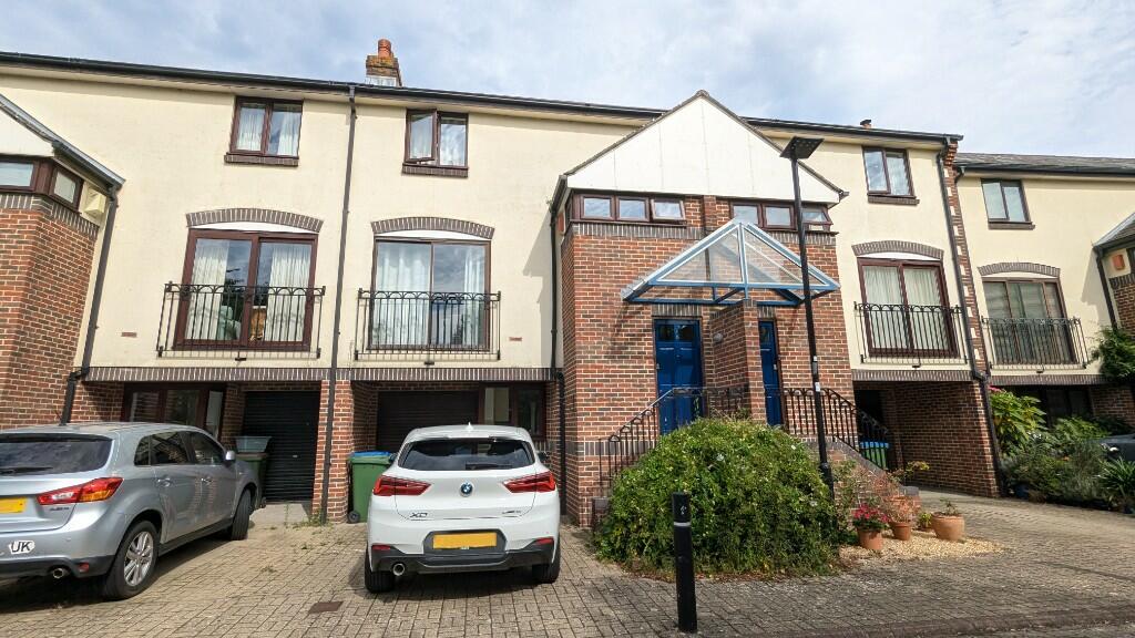 Main image of property: Mayfair Gardens, Southampton, Hampshire, SO15