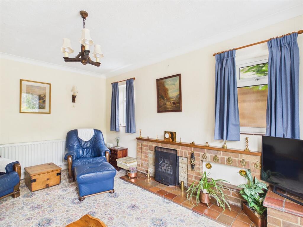 The Plain, Brailsford, Ashbourne photo 4