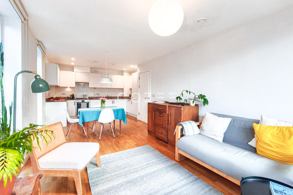 Main image of property: Carpenter House, Trafalgar Gardens, E1