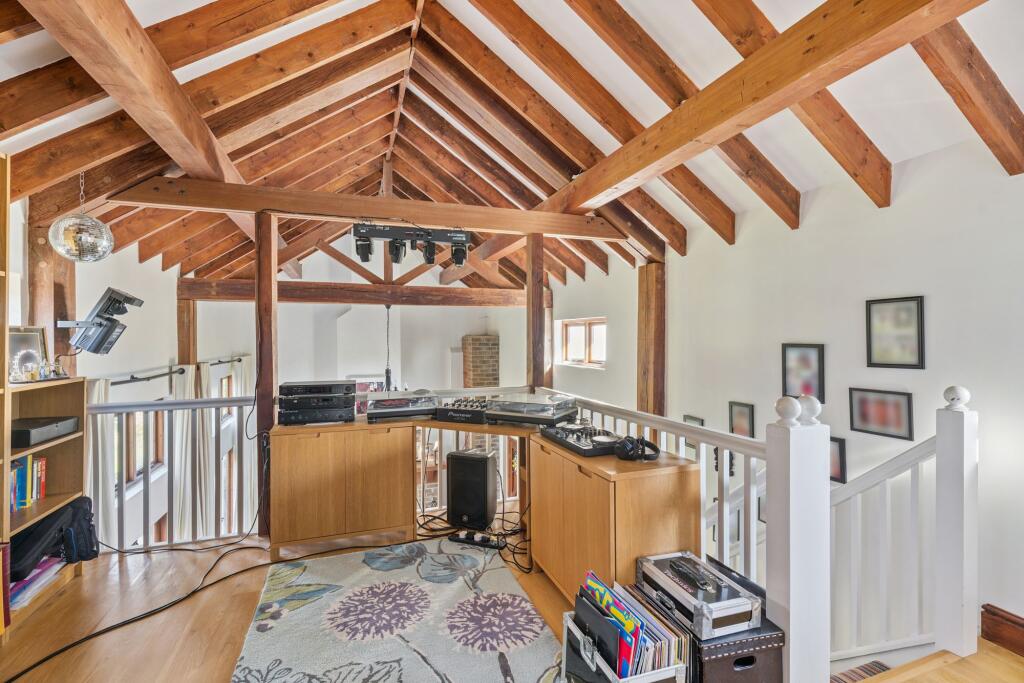 Additional image 19 of Chad Lane, Flamstead, Hertfordshire