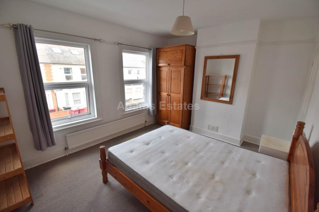 House in Reading - View 5