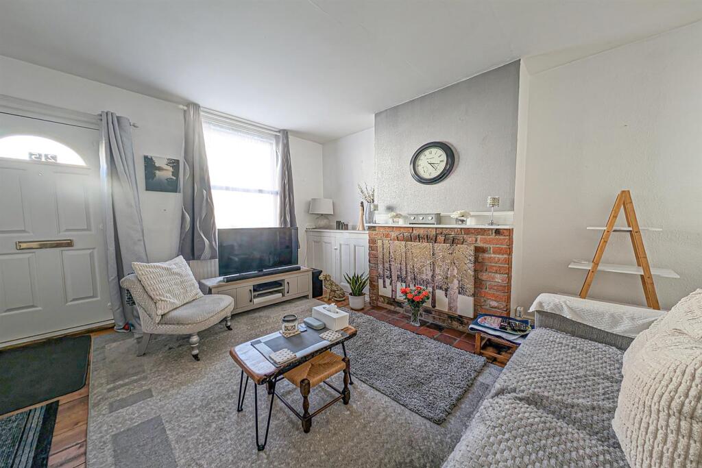 House in West Suffolk, Studlands Park, Newmarket - View 2