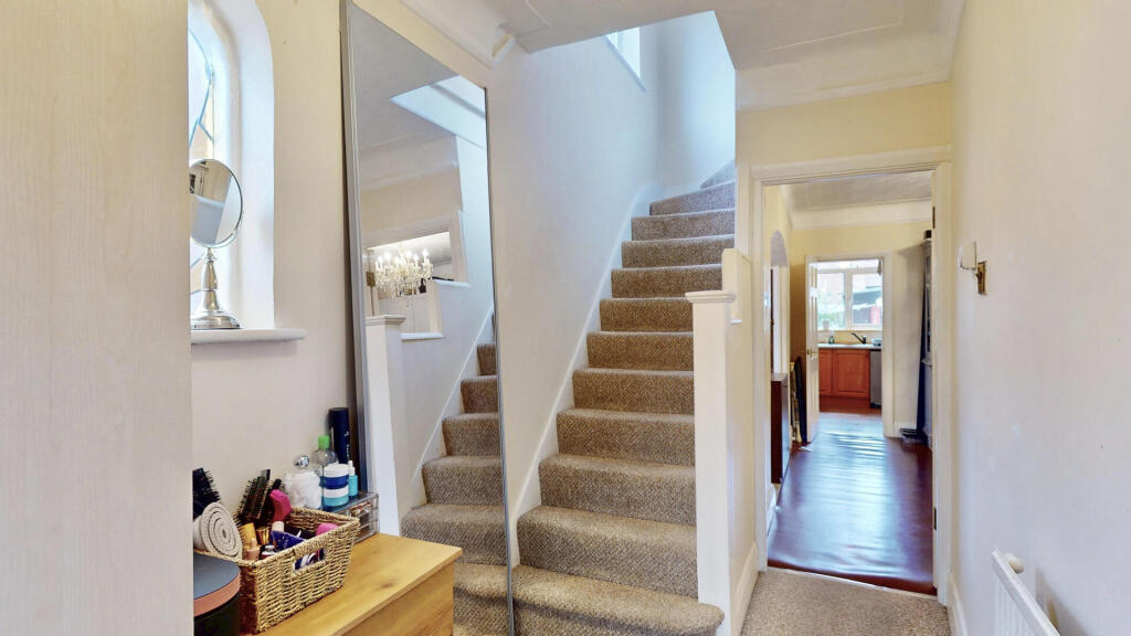 4 bedroom property for sale in Foresters Drive, London, E17 – pohled 5