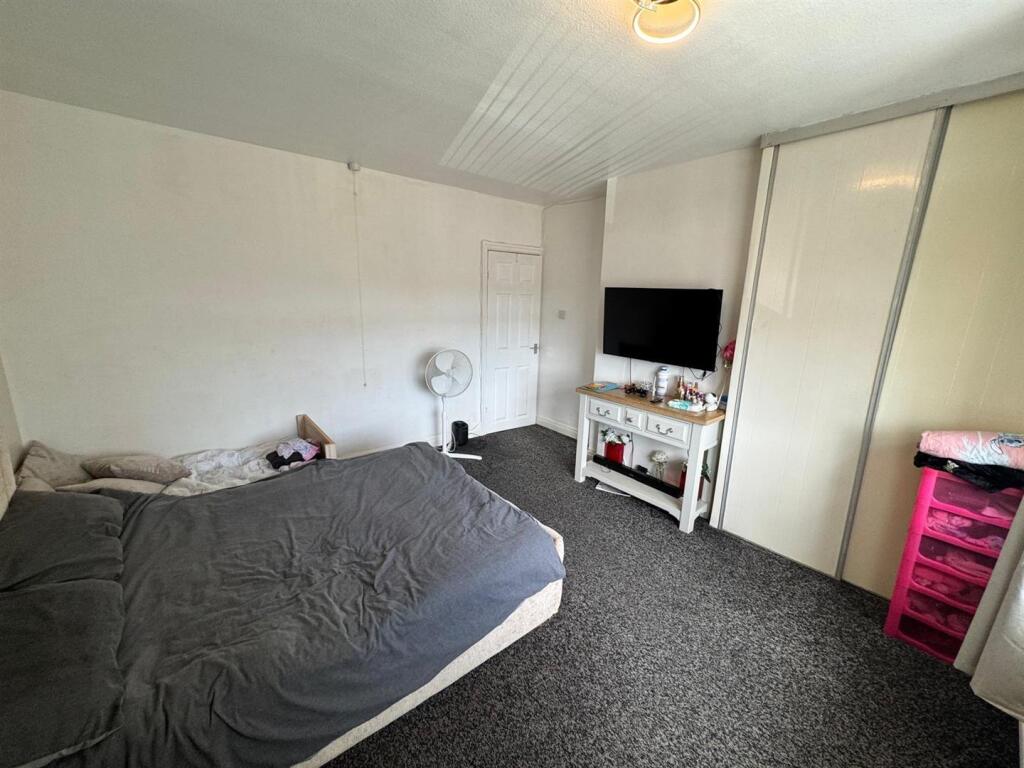 Additional image 12 of Exley Crescent, Keighley