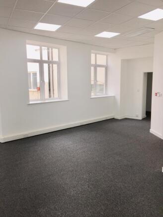 new suite room 127 Balfour House n12