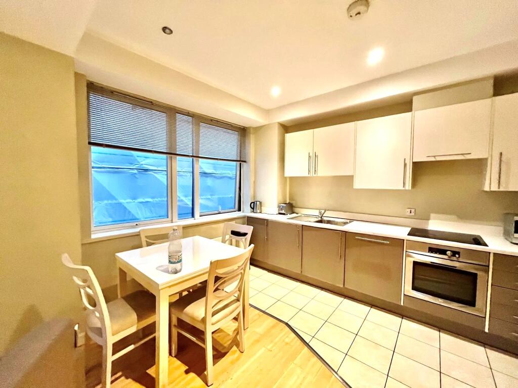Apartment in Manchester - View 4