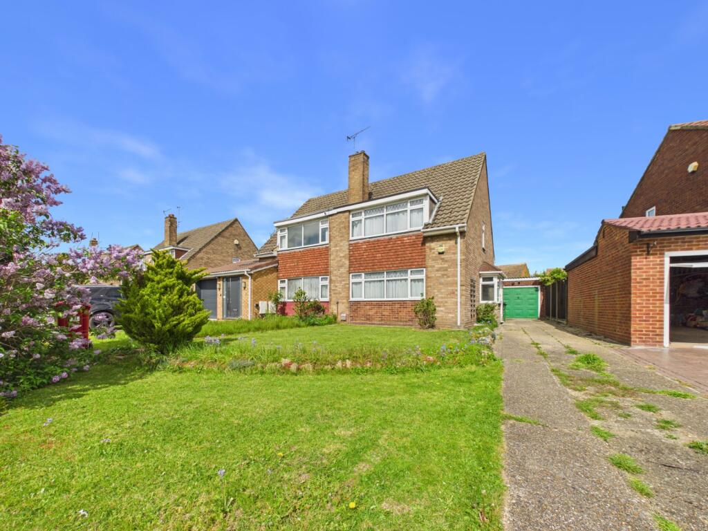Main image of property: Parlaunt Road, Langley, Berkshire, SL3