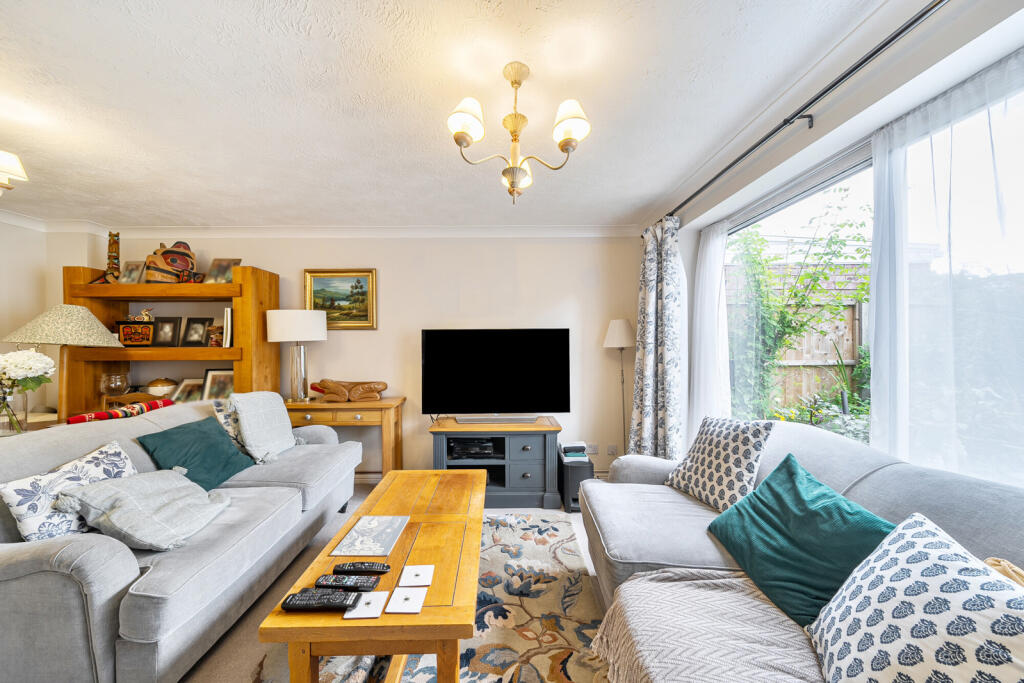 House in Watford - View 5