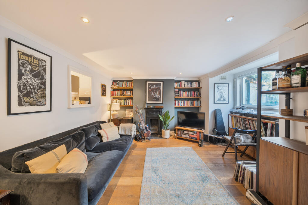 Main image of property: Lothair Road North, London, N4