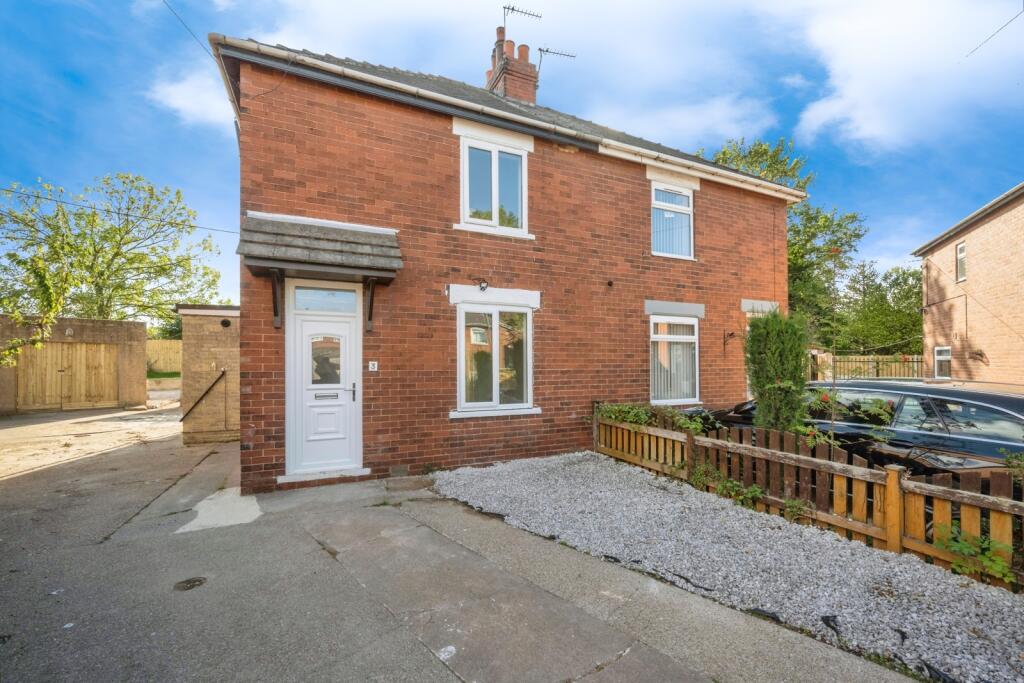 Main image of property: The Crescent, Armthorpe, Doncaster, South Yorkshire, DN3