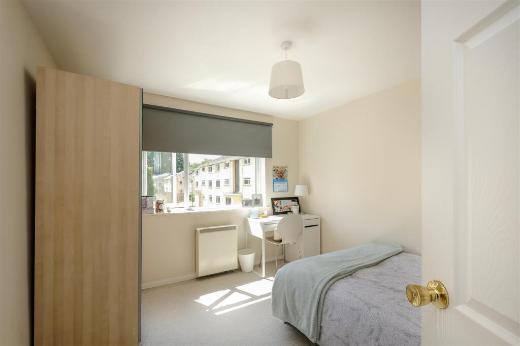 Apartment in Bath - More