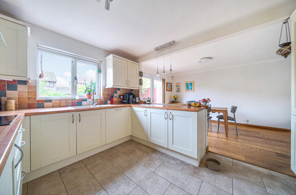 House in London - View 3