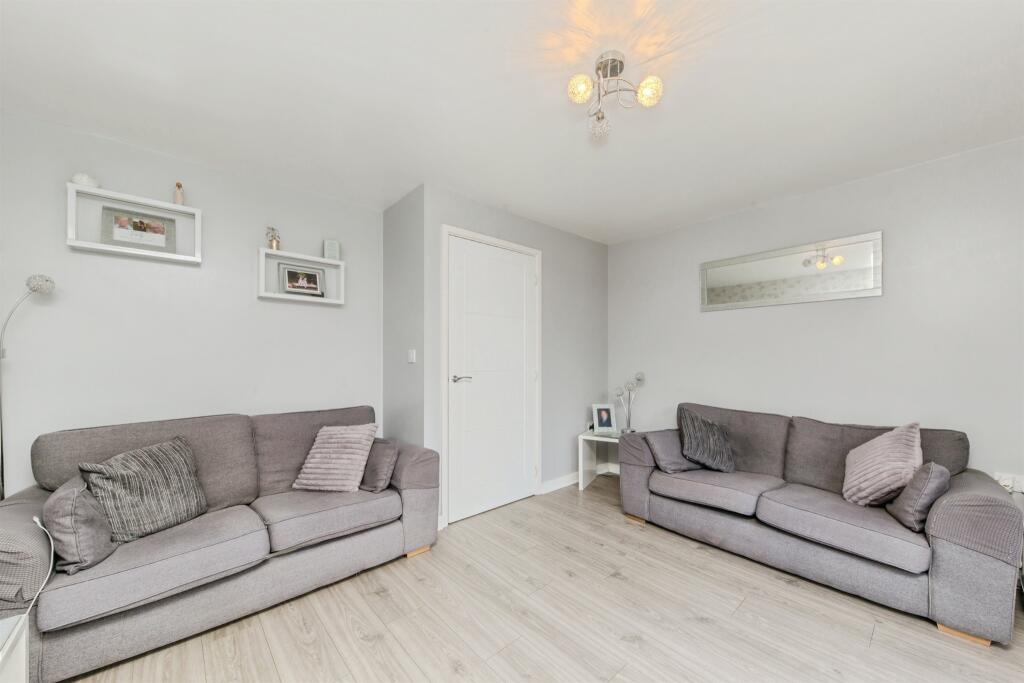 Old Spot Way, Winsford photo 2