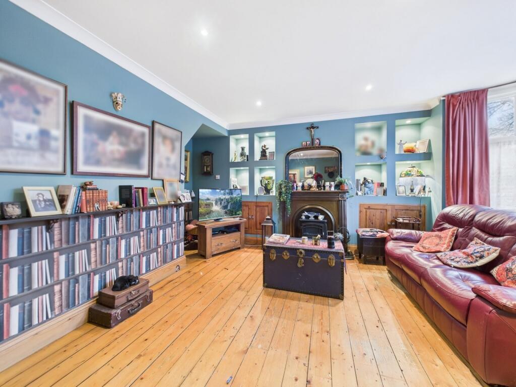House in Northampton, West Northamptonshire - View 6