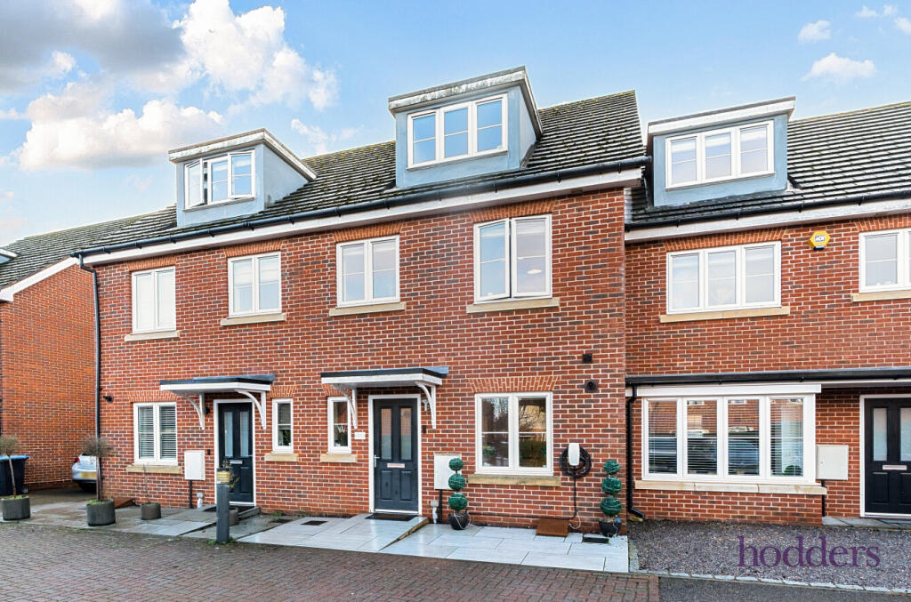 Main image of property: Chertsey, Surrey, KT16