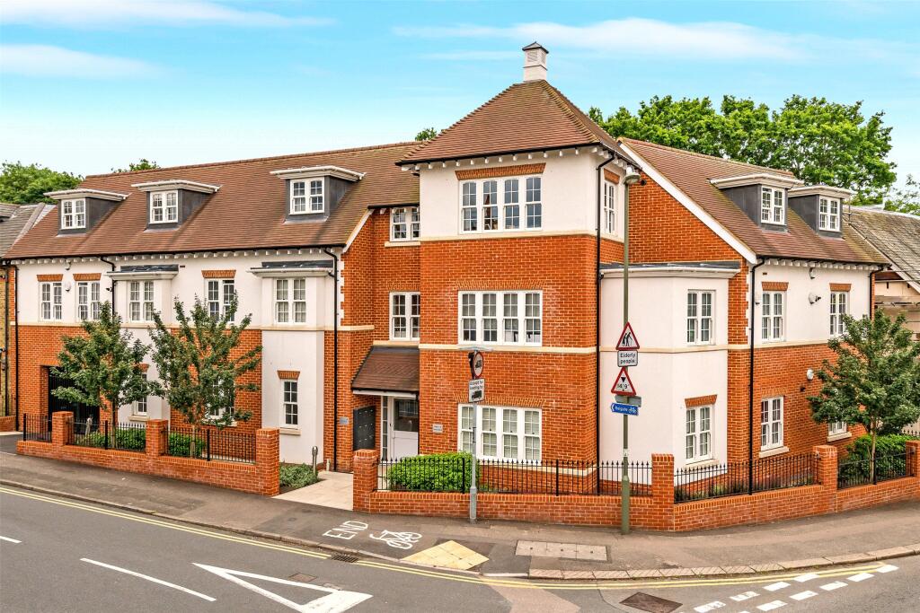 Main image of property: Friary Court, 48 Croydon Road, Reigate, Surrey, RH2