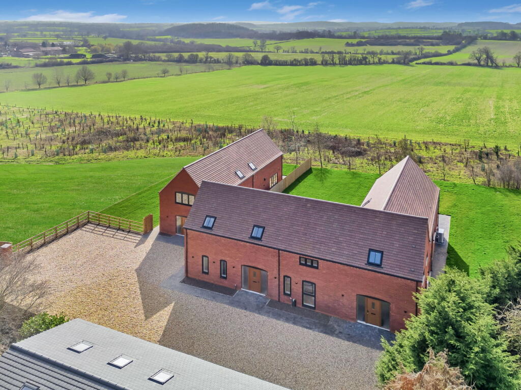 Additional image 3 of LAKE VIEW, Wawensmere Road, Wootton Wawen, Henley-In-Arden, Warwickshire, B95 6BW