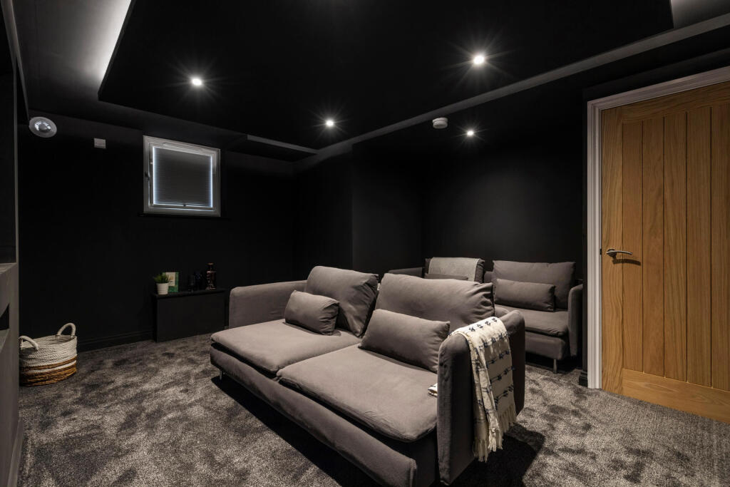 House in Leeds, Charing Cross, Woodhouse - View 5