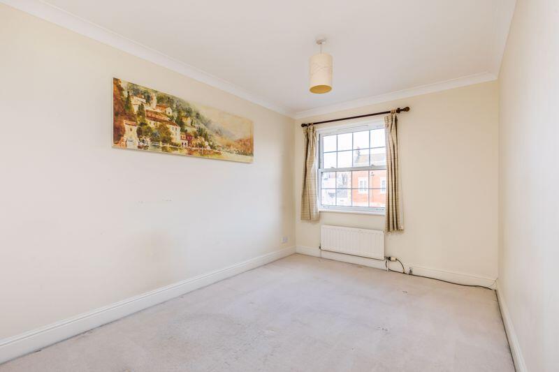 House in Portsmouth - View 3