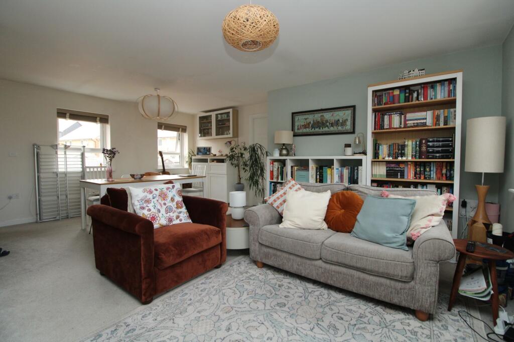 House in Wixams, Bedford - View 5