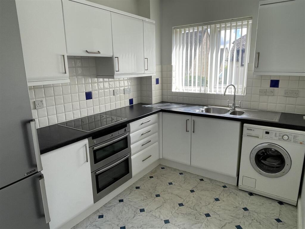 Apartment in Cotswold, Bourton-on-the-Water - View 2