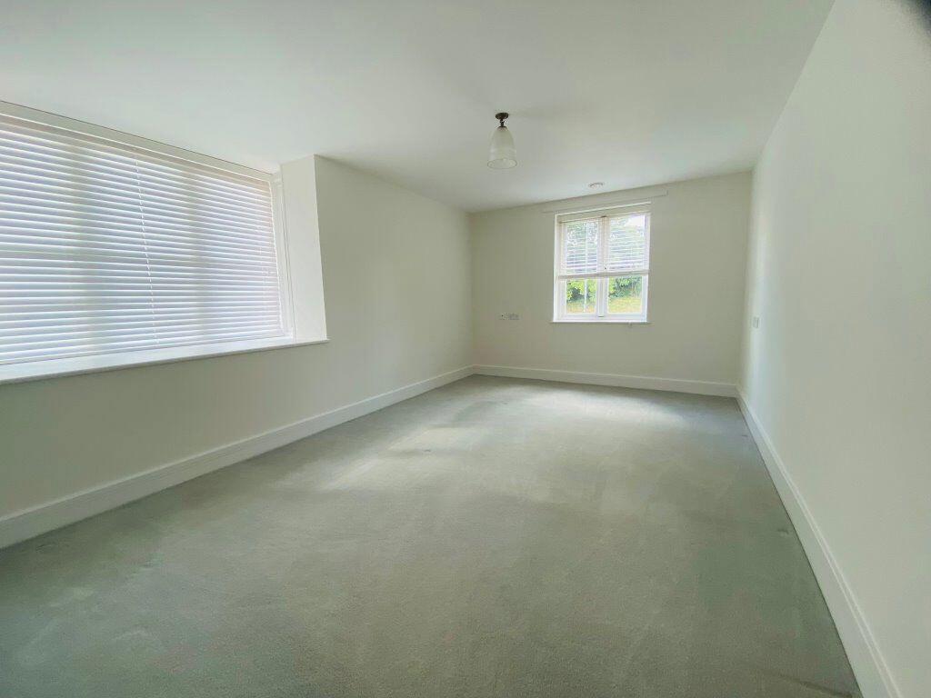Apartment in Guildford - View 2