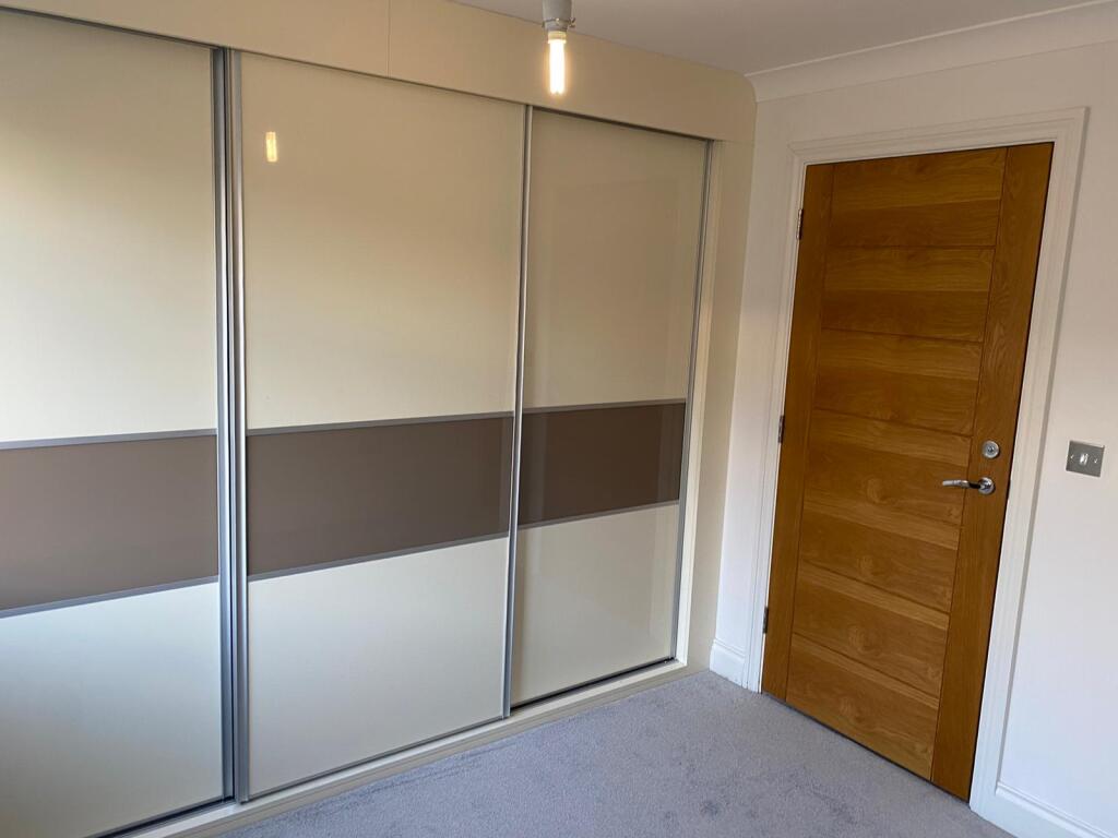 Apartment in Watford - View 4