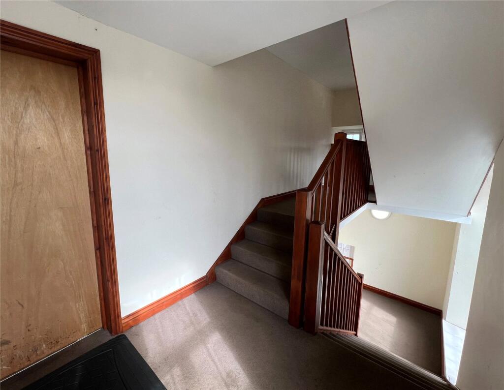 Apartment in Swansea - View 2