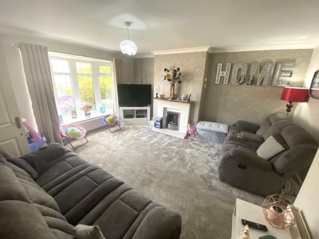 House in Oldham, Greater Manchester - View 4