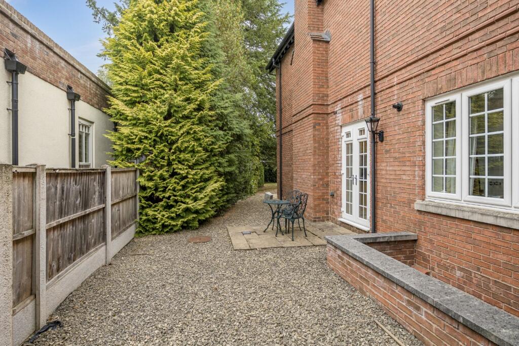 Additional image 10 of Warwick Road, Solihull, West Midlands, B91