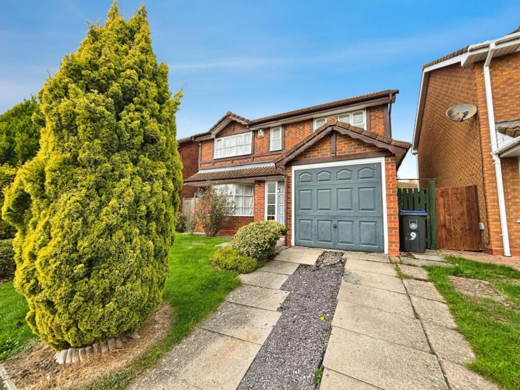 4-bed detached on Broadmeadow Lane, Stratford-upon-Avon, £440,000