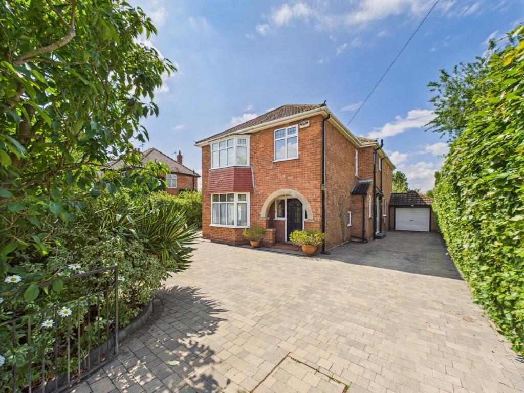 Main image of property: Wold View Road South, Driffield, YO25 6RR
