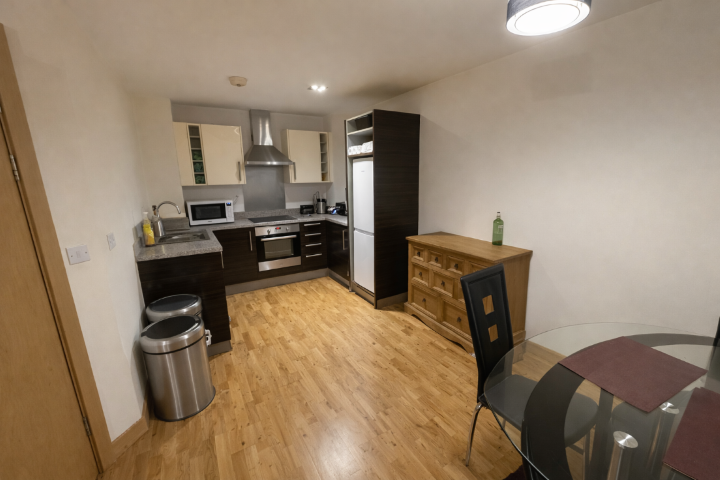 115 Cherrydown East, Basildon, Essex SS16 5GL photo 3