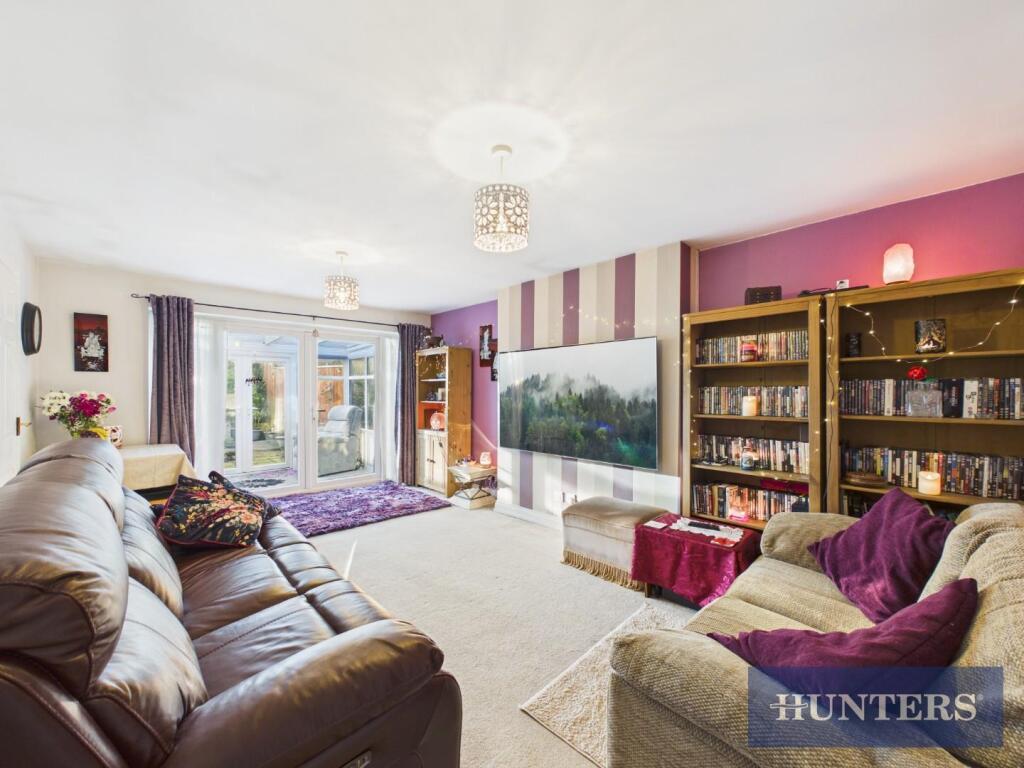 Harewood Avenue, Bridlington photo 3