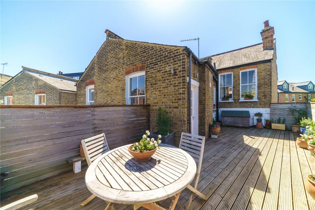 Main image of property: Southfield Road, London, W4